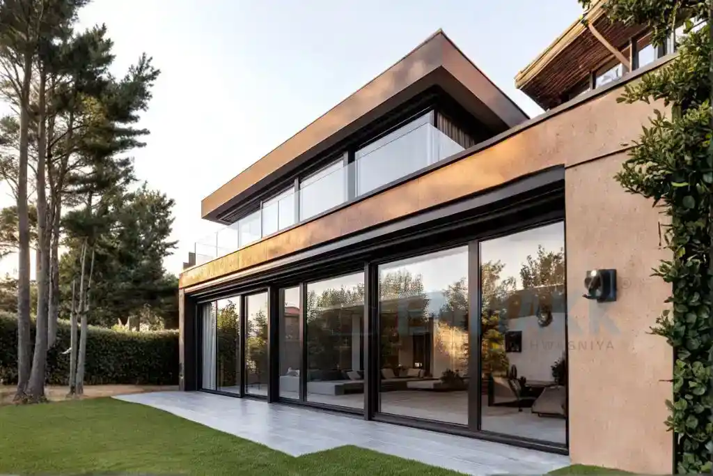 Modern Building Facade with Aluminium Glazing